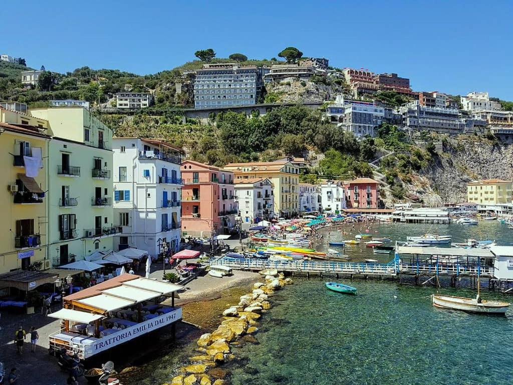 La Quiete A Un Passo Dal Centro Apartment Sorrento Ngoại thất bức ảnh