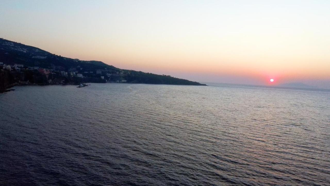 La Quiete A Un Passo Dal Centro Apartment Sorrento Ngoại thất bức ảnh